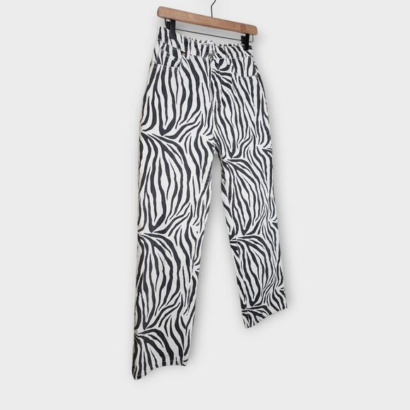Zara High Rise Straight Leg Zebra Print Denim Jeans Black White Size 4 - Picture 3 of 5
